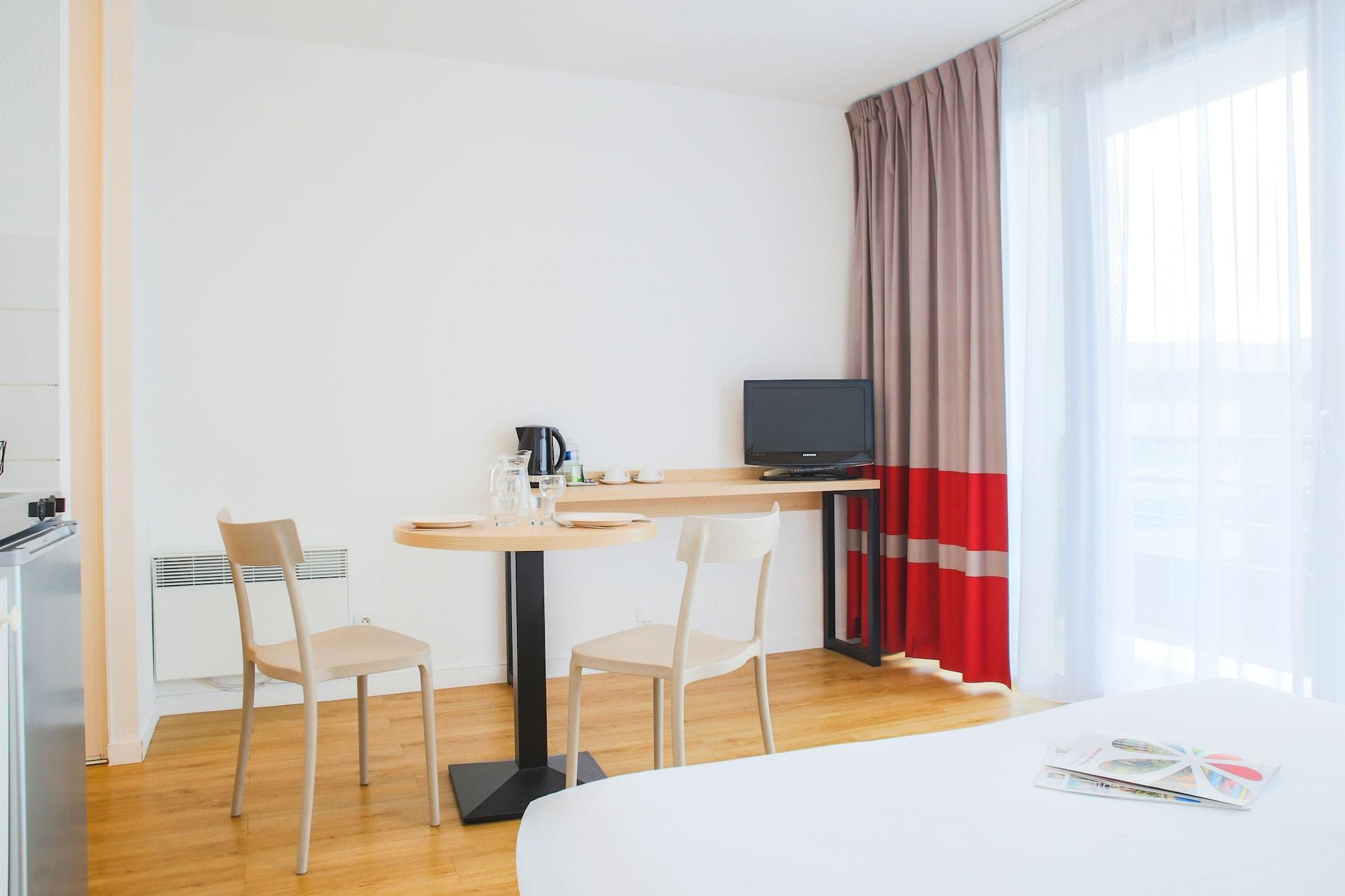 Comfort Aparthotel Le Mans Exterior photo
