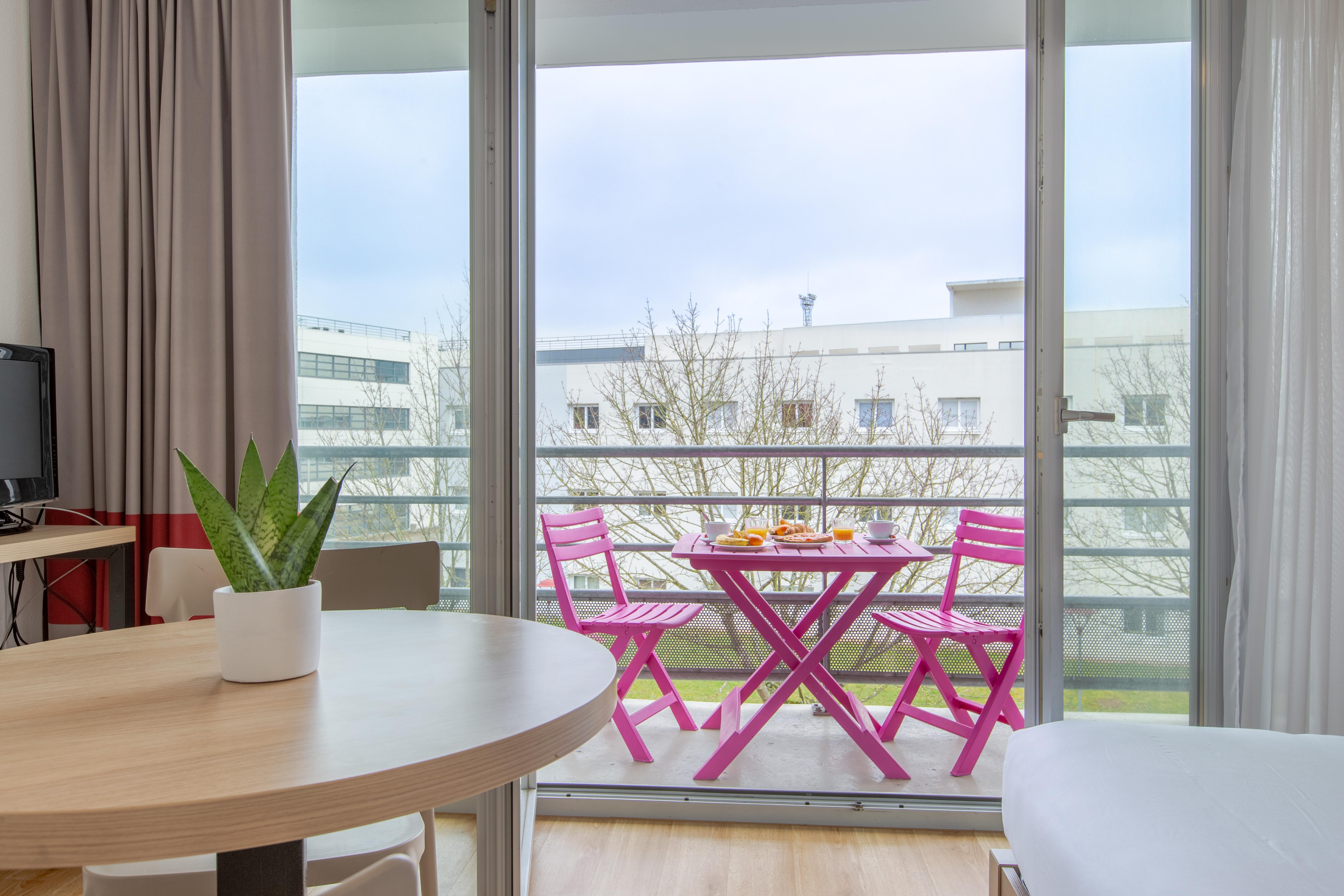 Comfort Aparthotel Le Mans Exterior photo